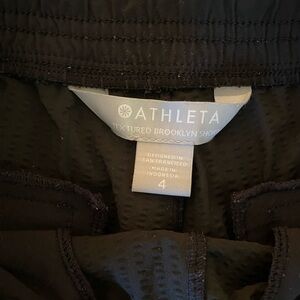 Athleta Black Textured Brooklyn Shorts size 4